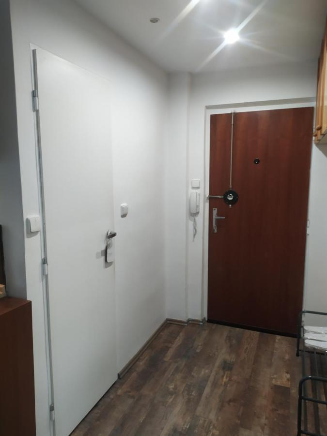 Pisqor Apartment - Self Check-In Bratislava Luaran gambar